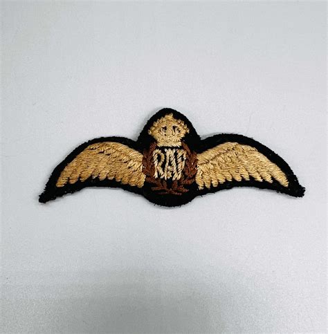 WW2 Royal Air Force Padded Pilot Wings I Militaria Insignia