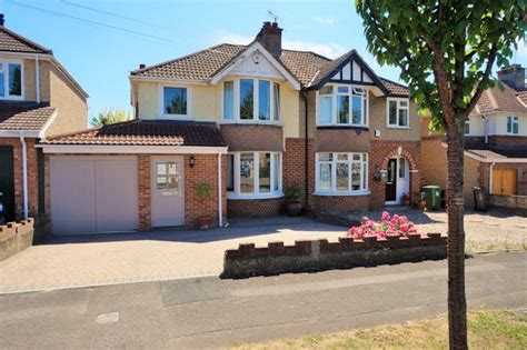 3 Bedroom Semi Detached House For Sale In Headlands Grove Swindon Sn2 7hp