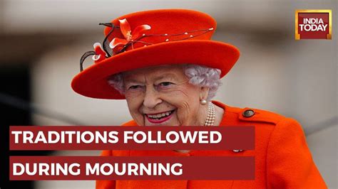 What Are The Traditions Followed During Queen Elizabeths Mourning