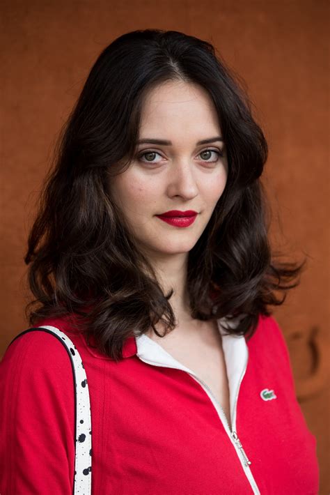 Photo : Anne Serra au village lors des internationaux de France de