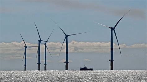 Vertraging Windmolenparken Op Zee Door Botentekort Financieel