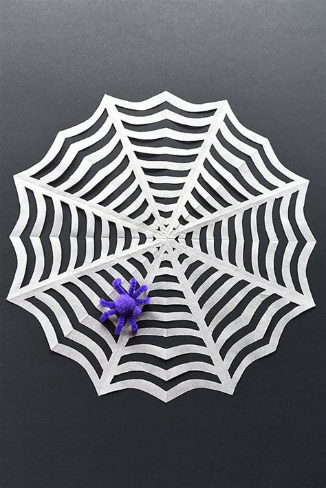 How To Make Paper Spiderwebs Fun Halloween Crafts Halloween Crafts