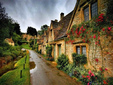 Picturesque Old House in England