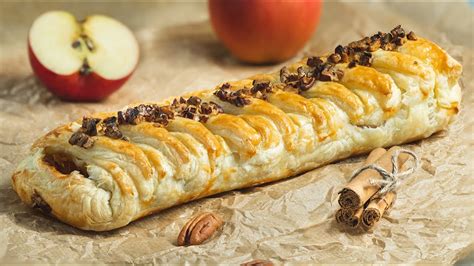 Braided Apple Strudel With Puff Pastry No Talking Recipe Youtube