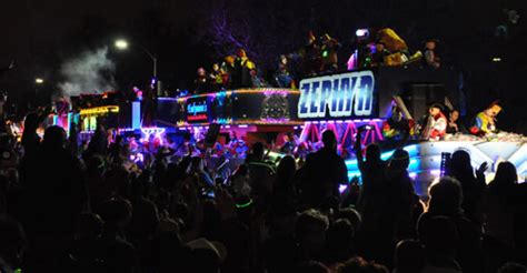 World’s Largest Float Debuted with Limited Success – The Paper Wolf