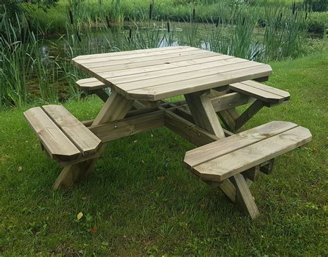 Glandore Square 8 Seater Picnic Table - Hennessy Outdoors