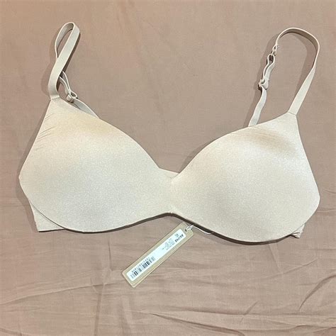 Skims Wireless Form Pushup Bra In Colour Depop