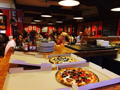 Francos Pizzeria Restaurant In Johannesburg Eatout