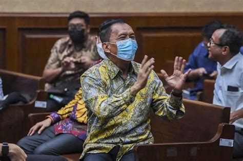 Mantan Pejabat Pajak Angin Prayitno Aji Divonis 7 Tahun Penjara