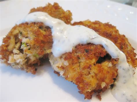 Sarah S Fares Crispy Salmon Cakes With Creamy Lemon Herb Dipping Sauce