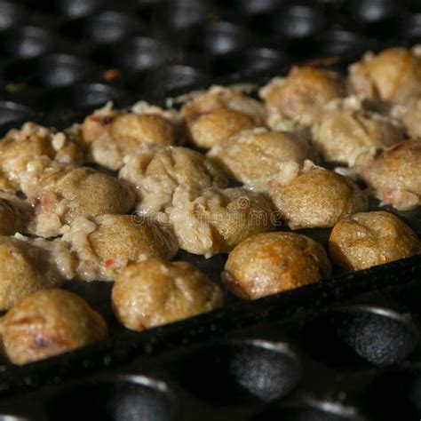 Authentic Takoyaki Balls From Osaka Stock Photo Image Of Teppanyaki