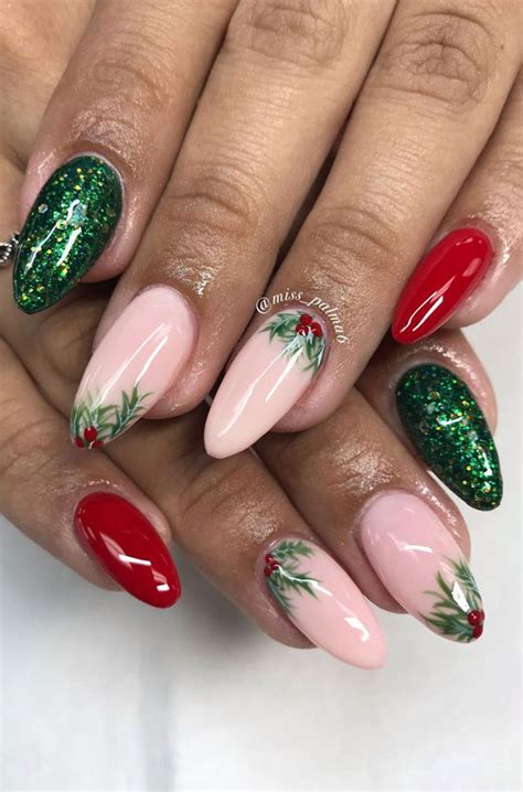 30 Christmas Nail Designs For 2021 Green And Red Mistletoe Christmas