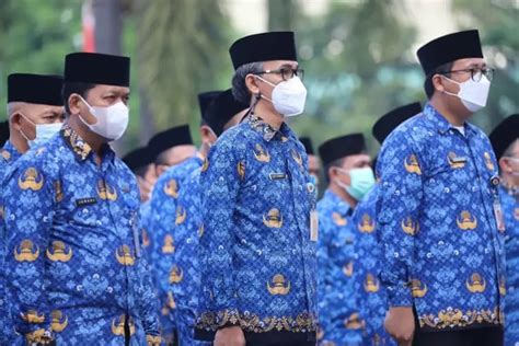 Mulai Masuk Kerja Hari Ini Jam Kerja Pns Jadi Lebih Singkat Dari