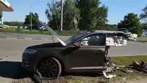 Audi Q7 Split In Half After Crash In Russia Is Suspicious Autoevolution