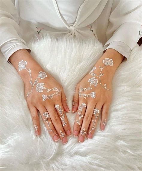 Pin By Bal On Inai Floral Henna Designs White Wedding Henna White