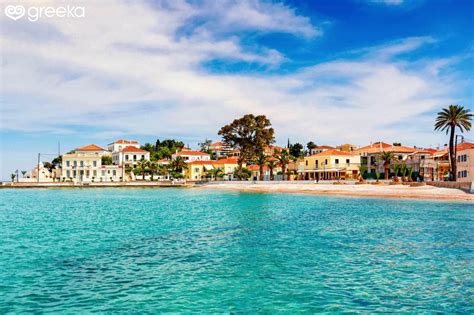 Spetses Town: Photos, Map, See & Do | Greeka