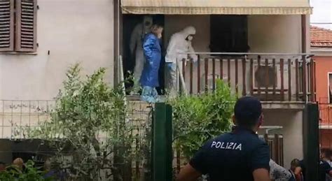 Orrore A Fano Moglie E Marito Uccisi In Casa Lui Trovato Con La Testa