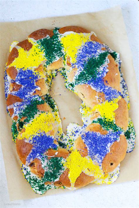 Homemade Louisiana King Cake Cream Cheese Filling