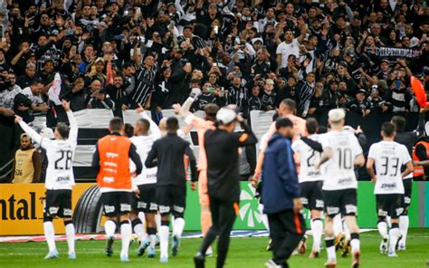 Elenco Do Corinthians Se Fecha Para Chegar Fortalecido Em Final