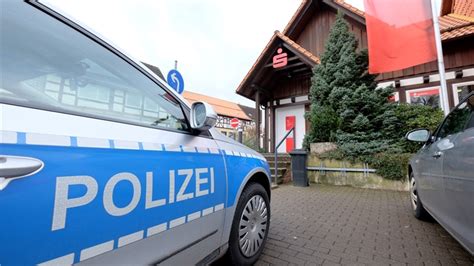 Prozess Gegen Bankr Uber Flucht Vor Der Polizei Endet Im Geb Sch