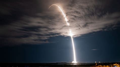 Spacex Rocket Launches Starlink Satellites On Record Breaking 17th