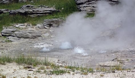 Rift Geyser Eruption 2 24 PM On 6 July 2015 3 James St John Flickr