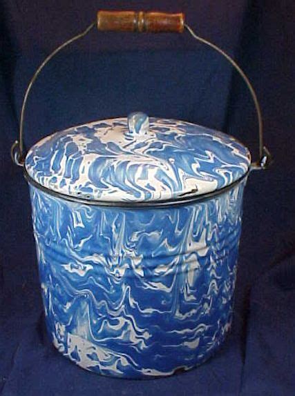 Large Blue White Granite Swirl Bucket With Lid Walnut Manor Antique