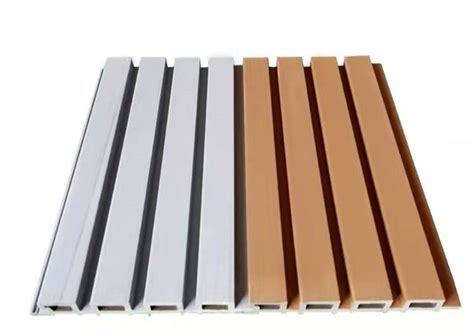 China Saudi Arabia Grille Decorative Design Moulding Wooden Plastic