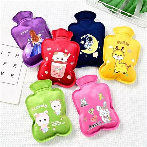 Factory Direct Sale Of Water Injection Hot Water Bottle Free Charge Explosion Proof Cartoon Hand
