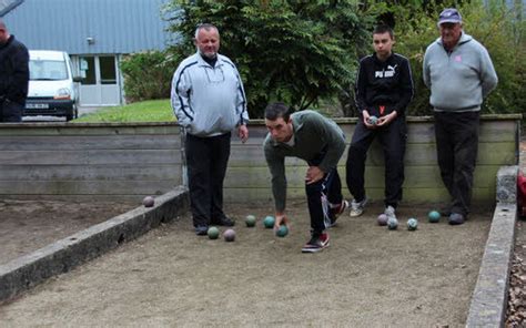 Boules Dix Doublettes Seulement Au Concours De Breiz Traou Goz Le