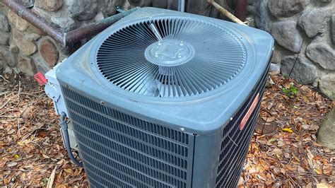 2006 Goodman Ssx14 3 Ton Central Air Conditioner Not Running Youtube