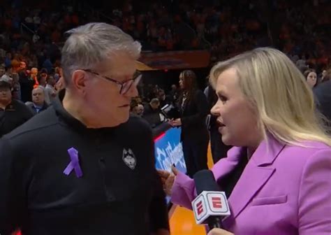 WATCH: Geno Auriemma blasts officials during UConn-Tennessee game - On3