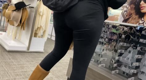 Insane Latina Vpl Bubble Butt Spandex Leggings Yoga Pants Forum