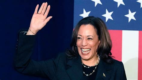 Kamala Harris Consigue 200 Millones Y Un Ejército De 170 000