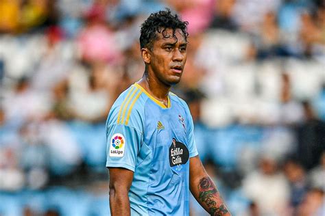 Renato Tapia Ausente En Encuentro Entre Celta De Vigo Y Villarreal La