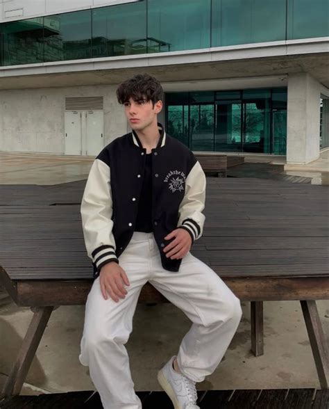 Starboy Igdioggorodrigues Modelle Abbigliamento Outfit