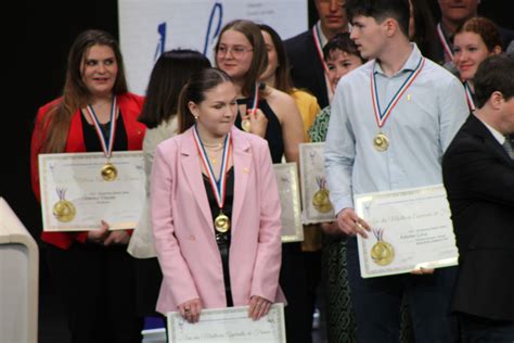 Cérémonie de remise des médailles dor du concours MAF national