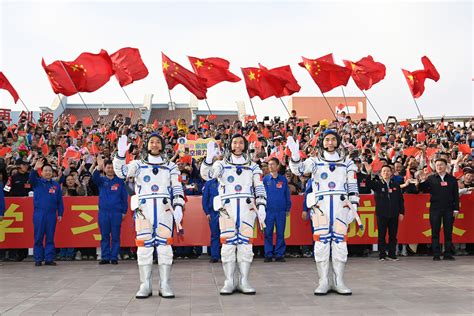 Highlights Of Shenzhou Xviii Mission In Images Chinadaily Cn