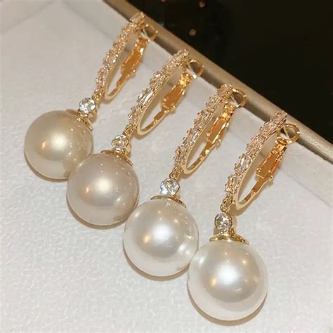 Silver Needle Zircon Round Pearl Earrings French Luxury Elegant Earrings Commuter Fashion