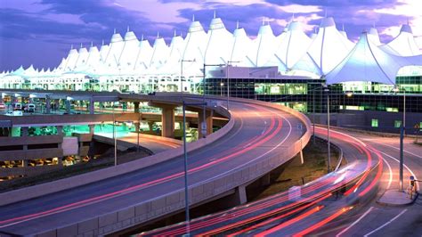 The Different Parking Options at the Denver International Airport ...