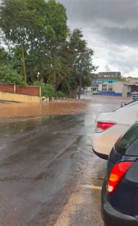 Chuvas Causaram Transtornos Em Botucatu Com Pontos De Alagamento