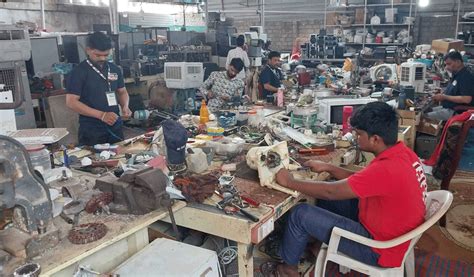 Sasta Sundar Tikau This Shop In Hyderabad Recycles Old Items