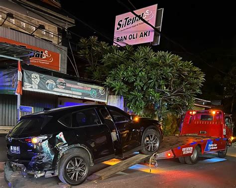 Dini Hari Terjadi Dua Laka Di Lokasi Berdekatan