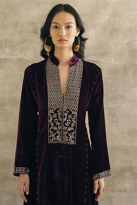 Plum Silk Velvet Embroidered Kurta Set By Sureena Chowdhri At Pernias