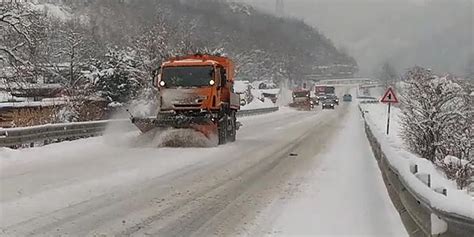 Nevica In Calabria Spargisale In Azione Su Autostrada E Statali