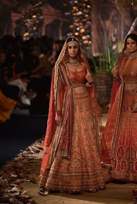 Tarun Tahiliani At Indian Couture Week 2017 Artofit