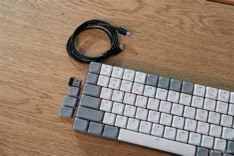 Un clavier sans fil multi appareils conçu pour les utilisateurs de deux