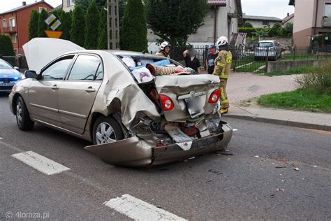 Zderzenie Aut W Pi Tnicy Dwie Osoby W Szpitalu Lomza Pl