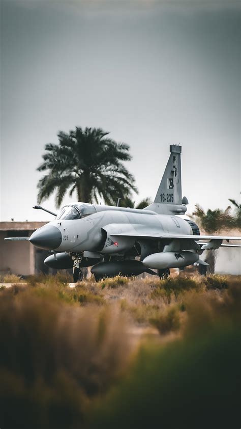 The Pakistan Air Force Jf 17 Thunder A Symbol Of Cutting Edge Technology And National Pride