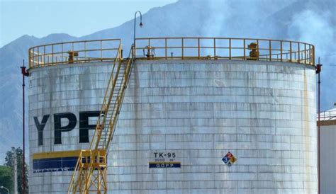 Ambiente Trabaja En Malargüe Por El Incendio En La Planta De Ypf Prensa Gobierno De Mendoza